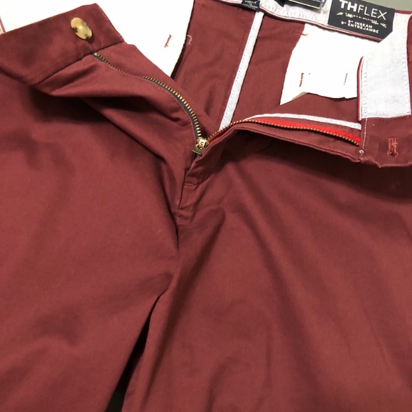Tommy Hilfiger Men's Casual Flat Front Shorts Flex Burgundy 38W NWT - Picture 8 of 14